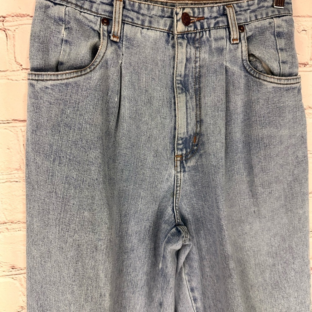 Talbots vintage blue distressed jeans high rise pleated front light denim size 6 - Picture 4 of 11